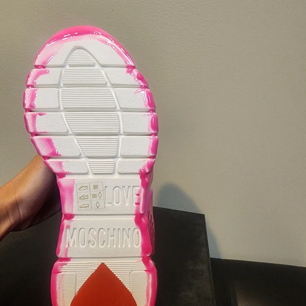 Moschino sneakers - Picture 4 of 8
